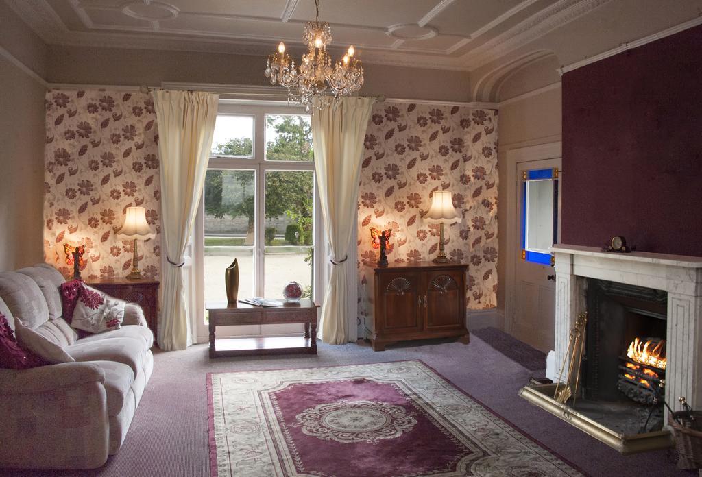 Hilbury Court Hotel Trowbridge Ngoại thất bức ảnh